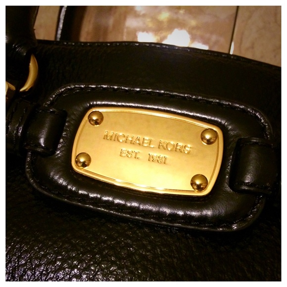 Michael Kors Hamilton Large Pebble Grain Black Leather EW Tote Retail $3… - Picture 10 of 13